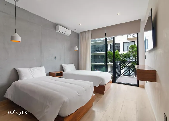 Palais By Waves